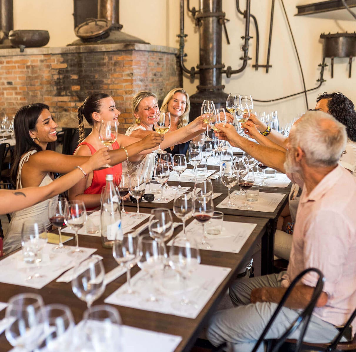 Tenuta Santa Maria di Gaetano Bertani – Visita e Degustazione ‘Tradizione’ – Valpolicella Verona Italy Visita guidata in cantina in Valpolicella con degustazione - Tenuta Santa Maria