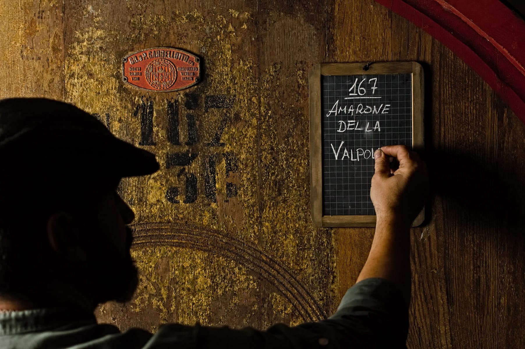 Amarone: the veronese red wine that ages with style