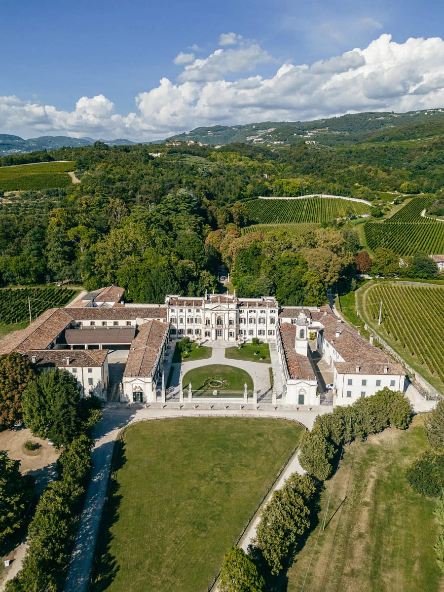 The Arbizzano di Negrar Estate – Tenuta Santa Maria di Gaetano Bertani – Verona The Arbizzano di Negrar Estate - Tenuta Santa Maria di Gaetano Bertani - Verona